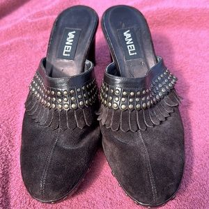 🤎Woman’s Vaneli Size 10 Chocolate Brown 2.5” heel ~ Comfy to dress up or down